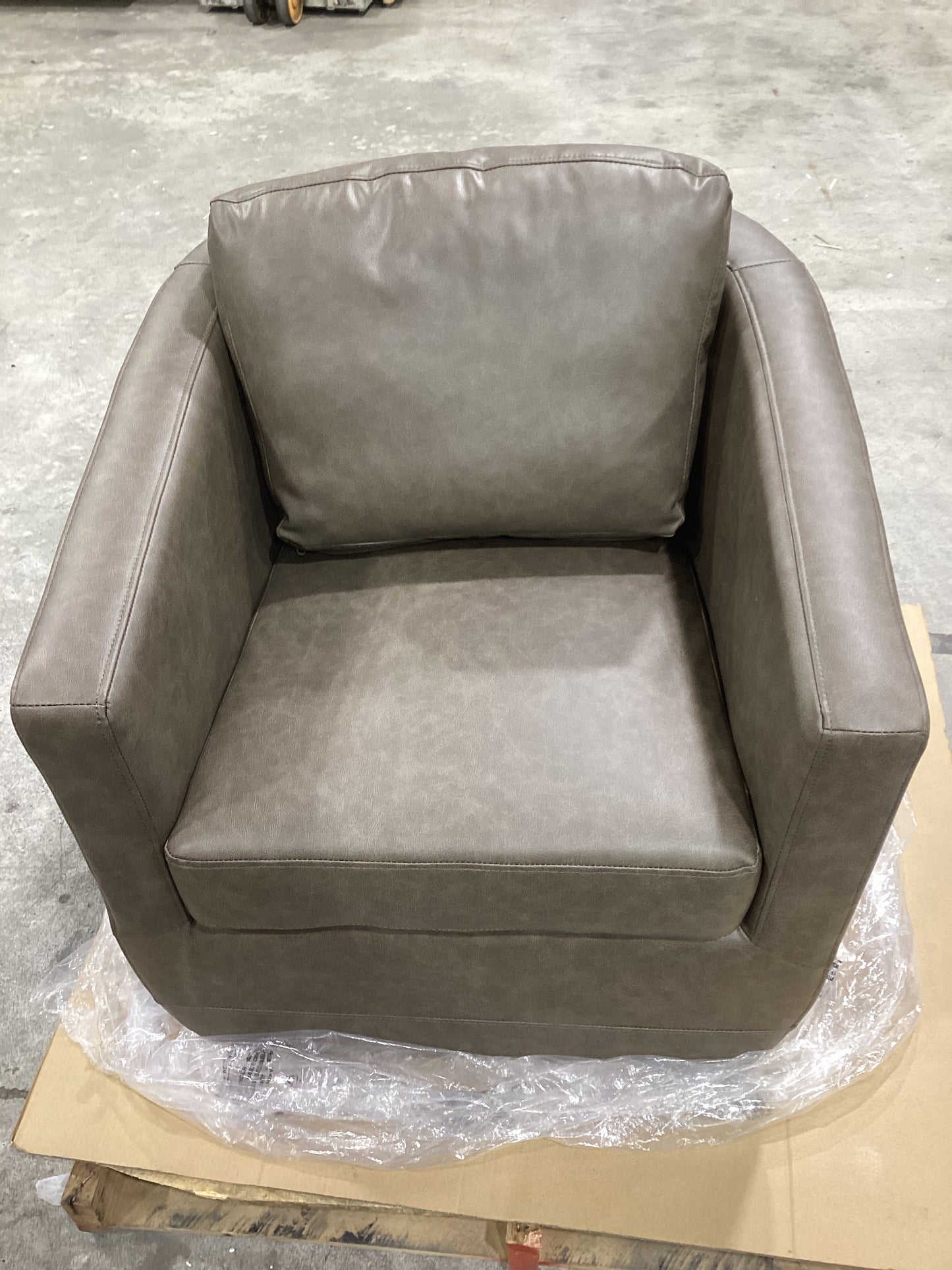 Brand New in Box Modern Soft 29" Wide Leather Upholstered 360° Swivel Accent Chair (#177)