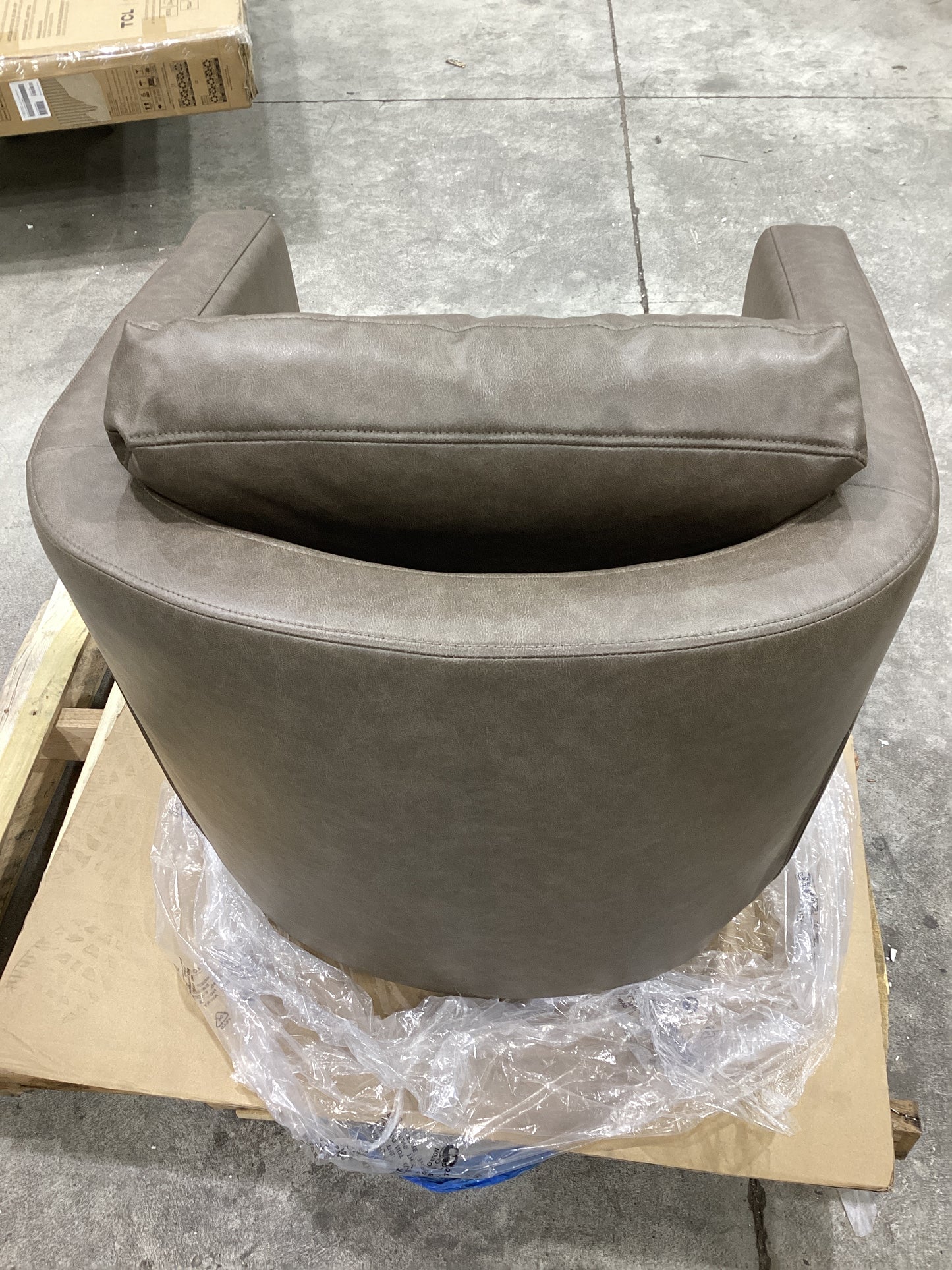 Brand New in Box Modern Soft 29" Wide Leather Upholstered 360° Swivel Accent Chair (#177)